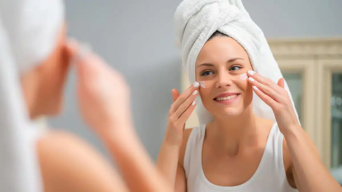 Skin Care: 7 Simple Daily Habits That Give Us Healthy Skin