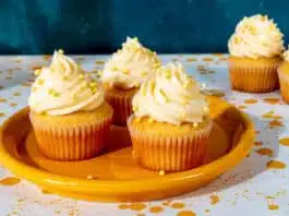 Cupcake: Cupcake Recipes to Delight Your Guests on New Year