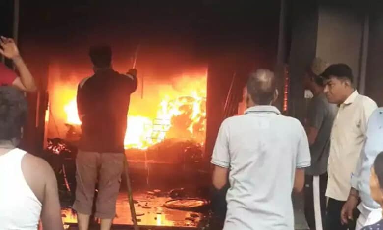 Ghaziabad: Four killed in massive fire in a house in Loni