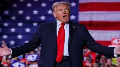 Trump warns BRICS on dollar issue