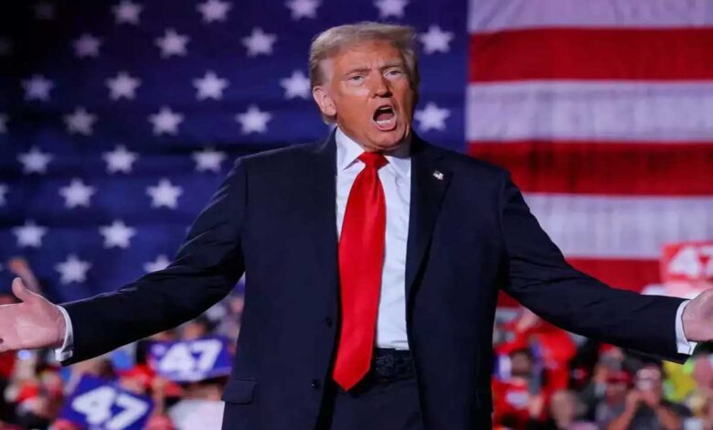 Trump warns BRICS on dollar issue