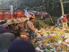 Karnataka: 9 people killed in collision between vegetable truck and tripper in Uttara Kannada district