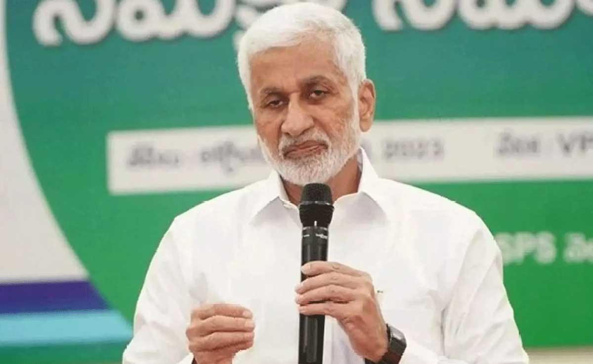 YSRCP leader Vijayasai Reddy leaves politics