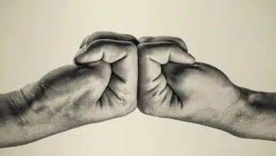 7 Benefits of Practicing Brahma Mudra Daily