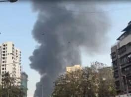 Mumbai: A massive fire broke out in the furniture market of Jogeshwari West, firefighters reached the spot.