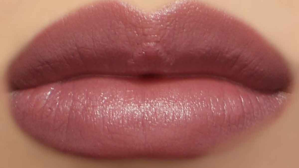 Goodbye Red & Pink 3 Trendy Lipstick Shades