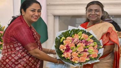 Delhi Chief Minister Rekha Gupta met President Draupadi Murmu and Vice President Dhankhar