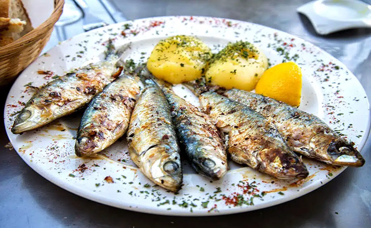 7 fishes that can help you in weight loss