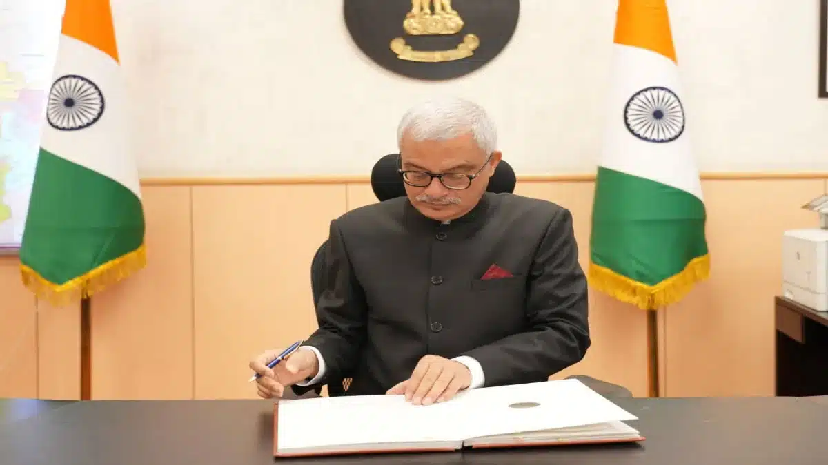 
Former Haryana Chief Secretary Vivek Joshi takes charge as Election Commissioner