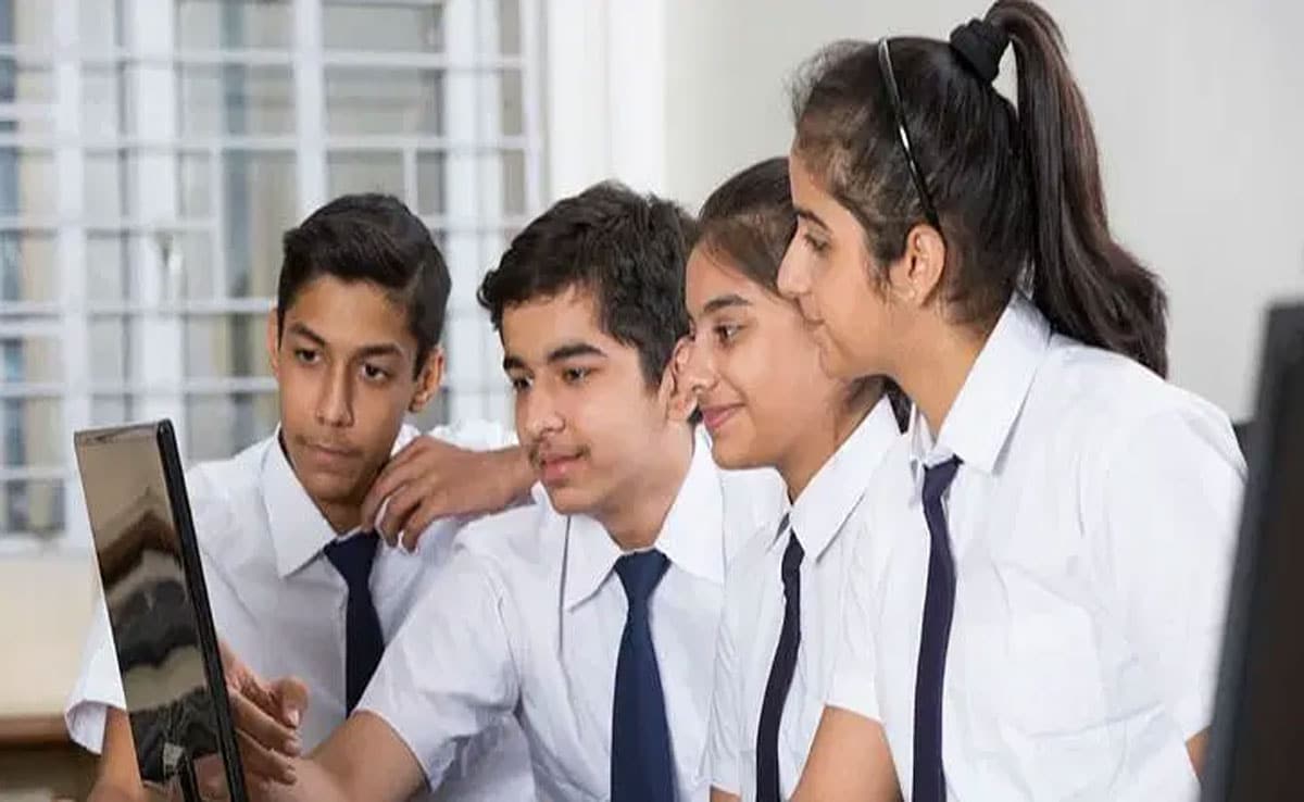 CBSE Board admit card for class 10 and 12 released, visit official website to download the card