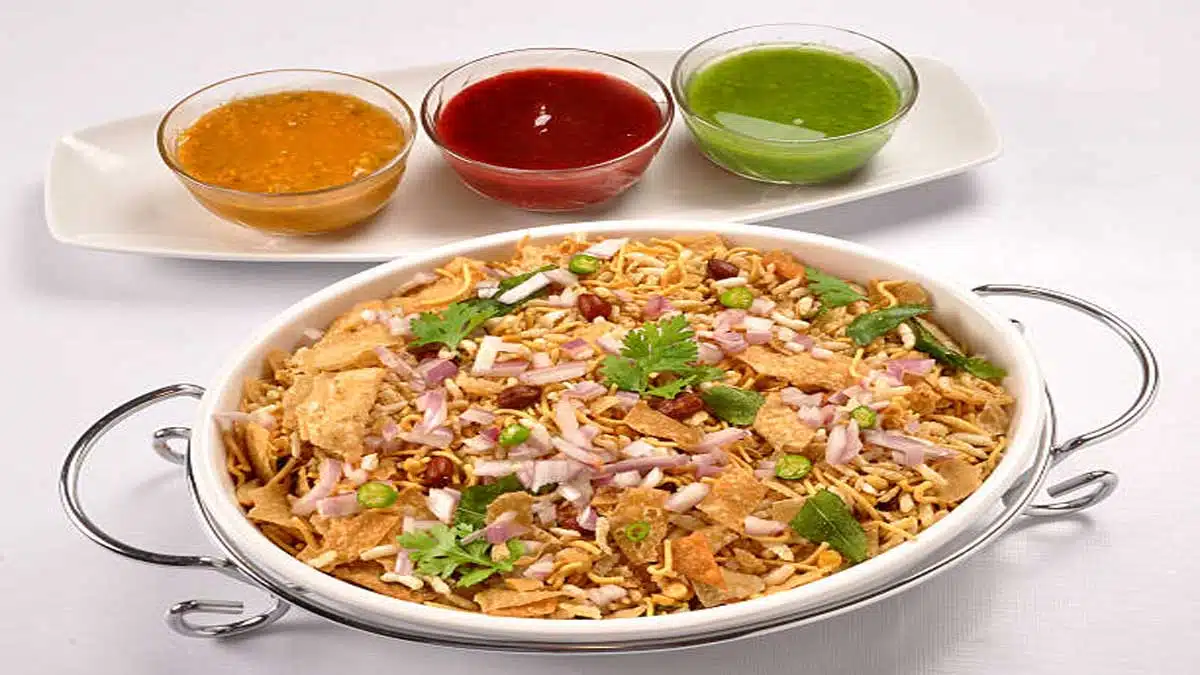 Bhel Puri: A Quick, Spicy