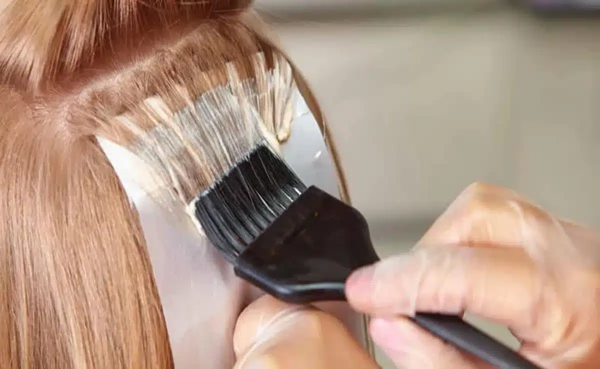 Disadvantages of coloring hair 1
Disadvantages of frequent hair colouring and prevention measures