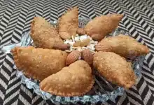 Easy recipe to make crispy Gujiya like a confectioner