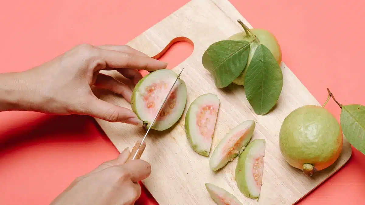Amazing Health Benefits of Eating Guava