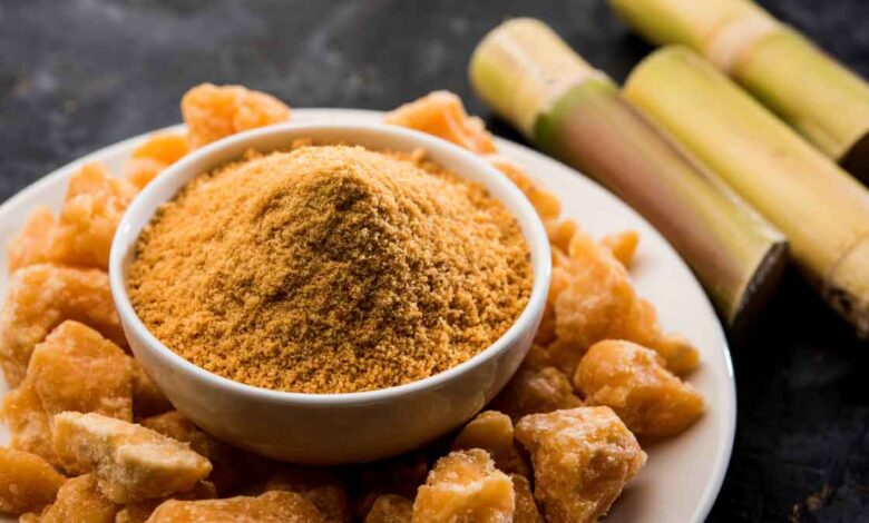 Eating Jaggery will give relief from these diseases!