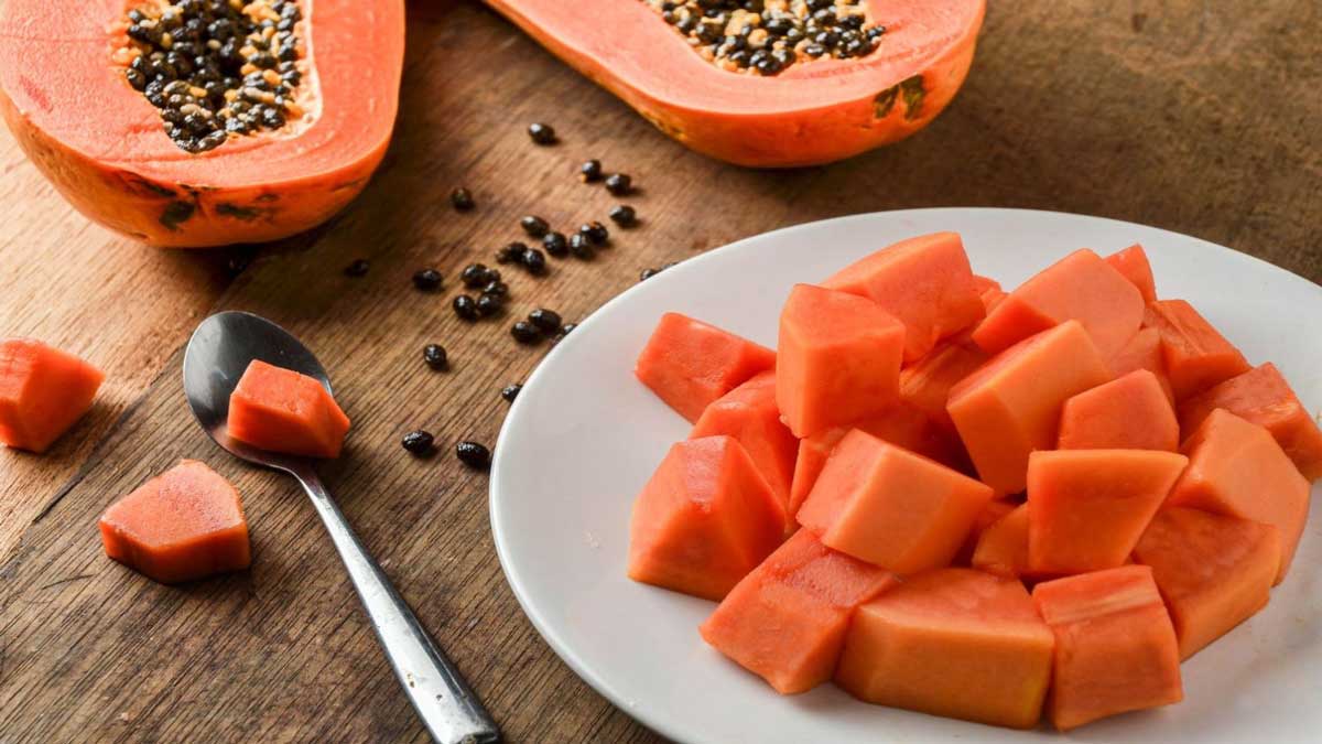 Eating Papaya 1 Amazing Health Benefits of Eating Papaya