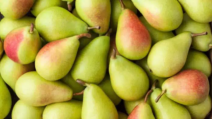 Benefits and Health Effects of Eating Pears