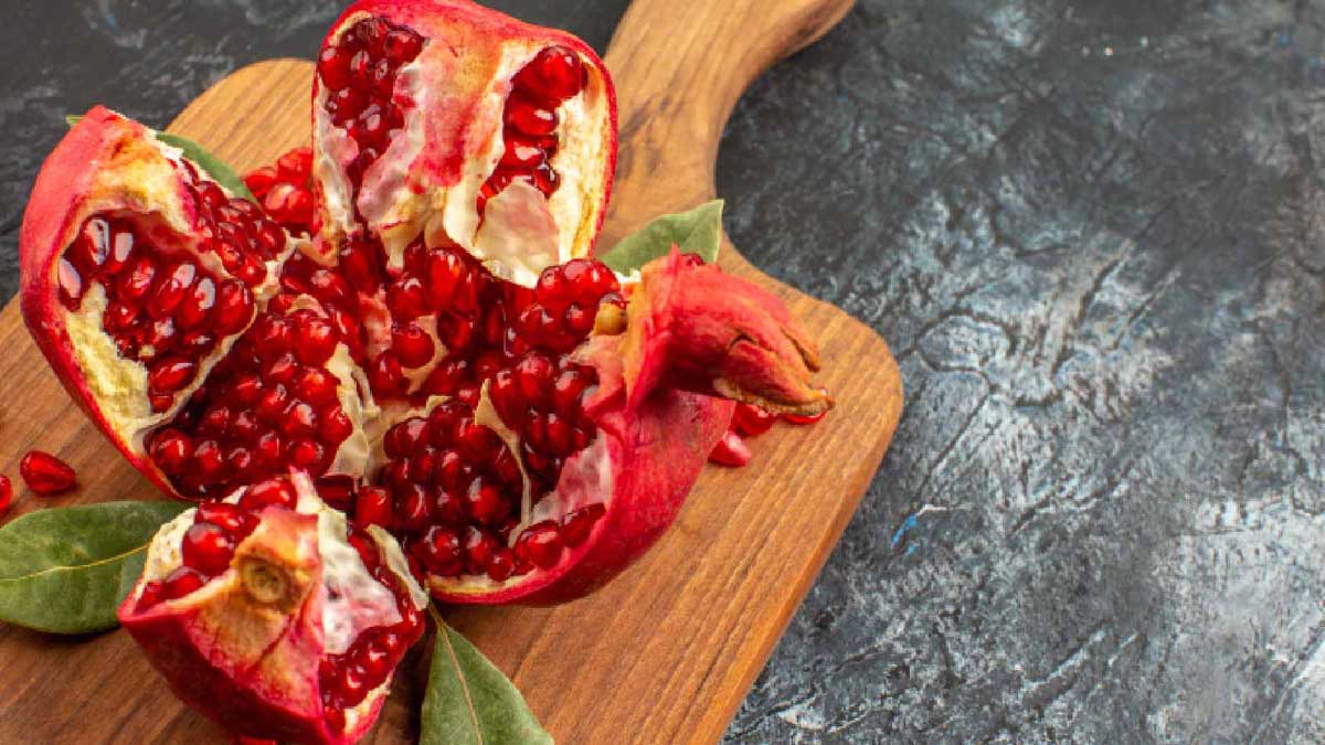 Health Benefits of Eating Pomegranate and Its Amazing Effects
