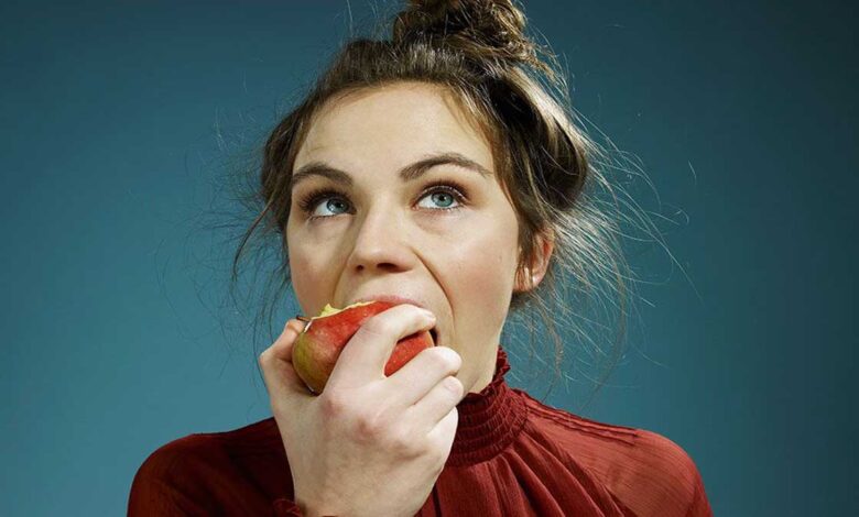 Amazing Health Benefits of Eating Apples