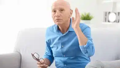 Excessive use of headphones can cause deafness know the limit 1