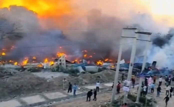 Fire at Gurugram's Basai Chowk, many huts burnt to ashes