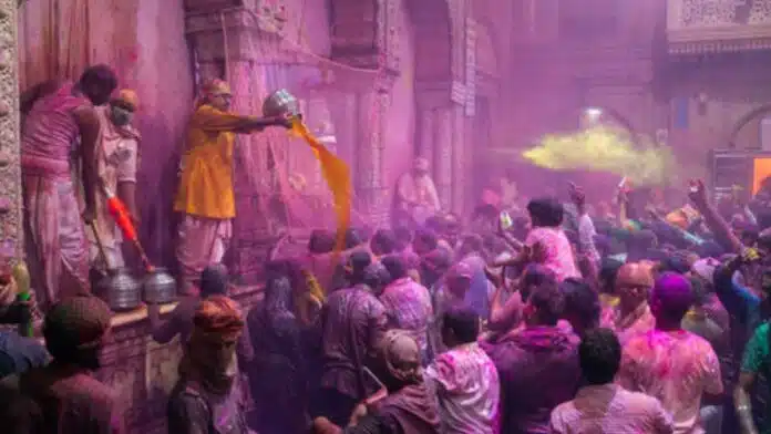 Holi is not celebrated in these places of India, know why!