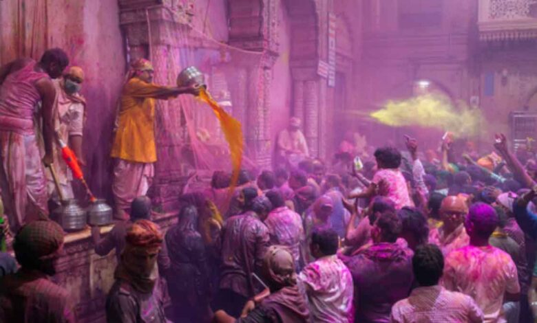 Holi is not celebrated in these places of India, know why!
