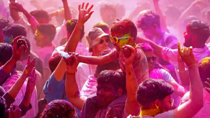 Ahead of Holi, understanding the impact of colours on skin health