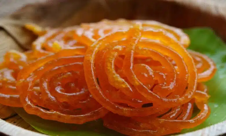 Jalebi: Crispy and Juicy Jalebi at Home