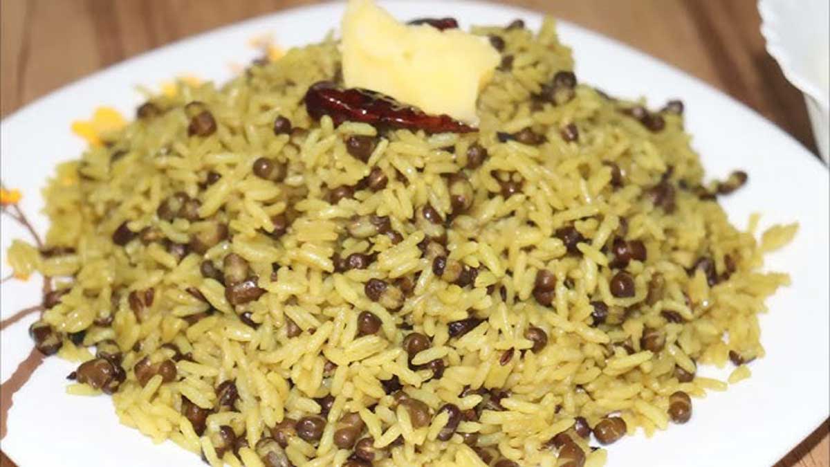 Delicious Recipe for Kali Dal Khichdi
