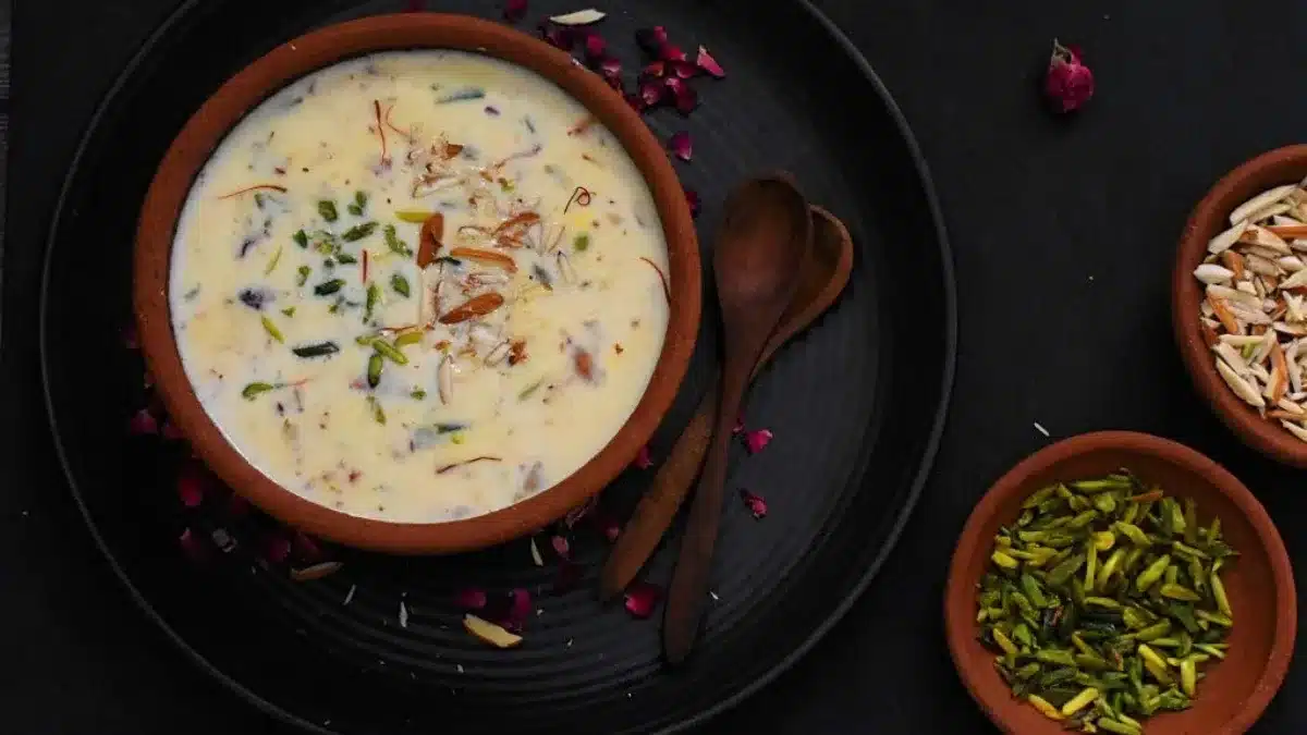 Make Lachcha Rabri at home on Holi