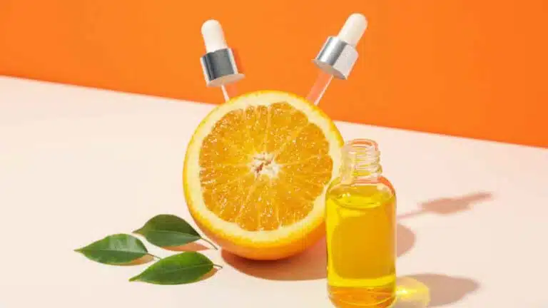 घर पर आसानी से बनाएं नैचुरल Vitamin C Serum!