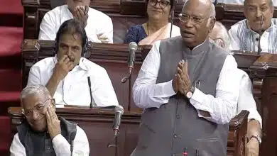 Mallikarjun Kharge's statement caused a ruckus, he clarified by apologizing in Rajya Sabha
