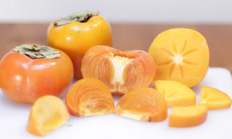 Health Benefits and Effects of Eating Persimmon (Amarphal)