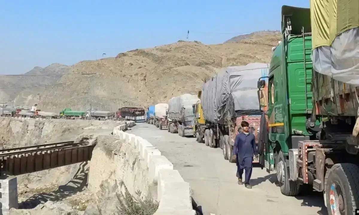 Protest against roads closed for 5 months in Parachinar Pakistan