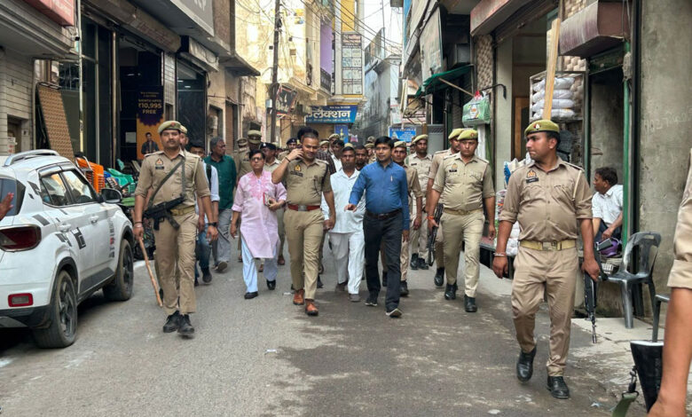 Tight security arrangements on Holi in Sambhal, District Magistrate and SP did foot patrolling
