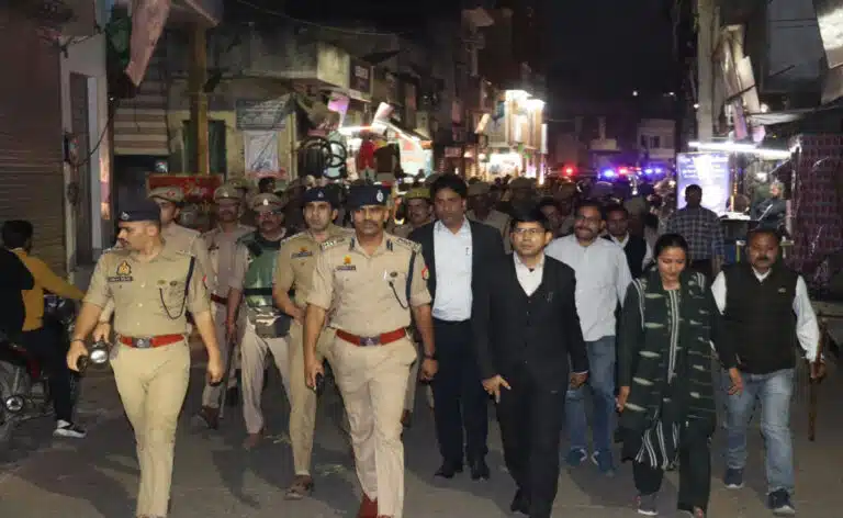 Sambhal में आगामी त्यौहारों के दृष्टिगत पैदल गस्त की गई
