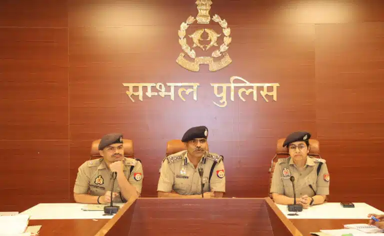 Sambhal में आगामी त्योहारों के मद्देनजर सुरक्षा व्यवस्था को लेकर बैठक की गई