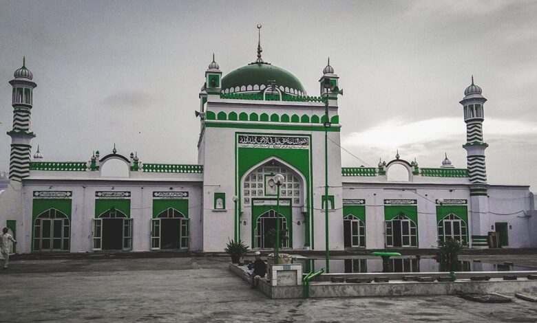 Hundreds of fasting people prayed on the last Friday of Ramadan in Sambhal