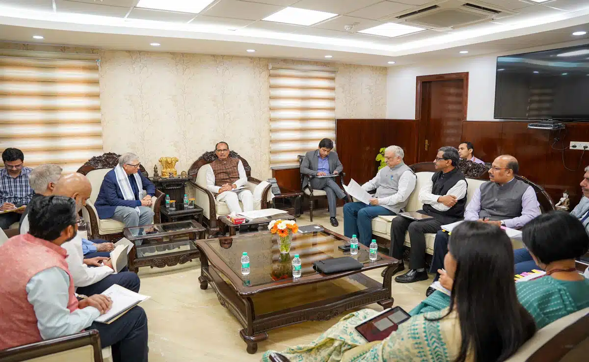 
Union Minister Shivraj Singh Chouhan met Bill Gates