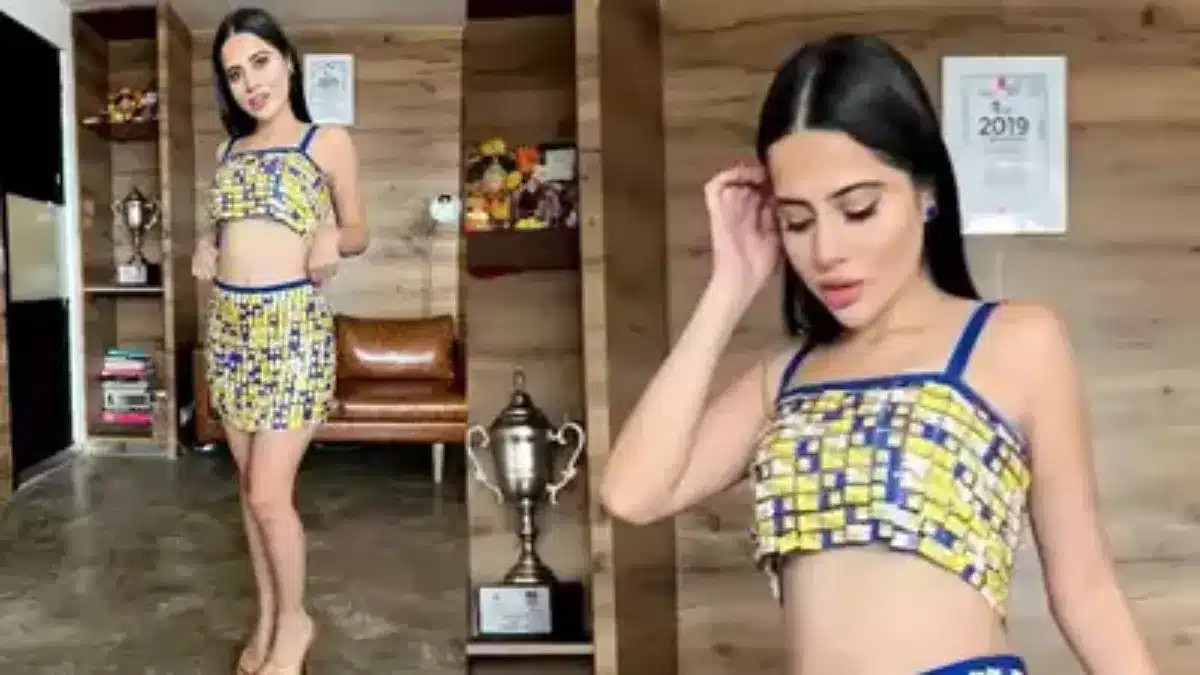 Special message on Urfi Javed's dress goes viral!