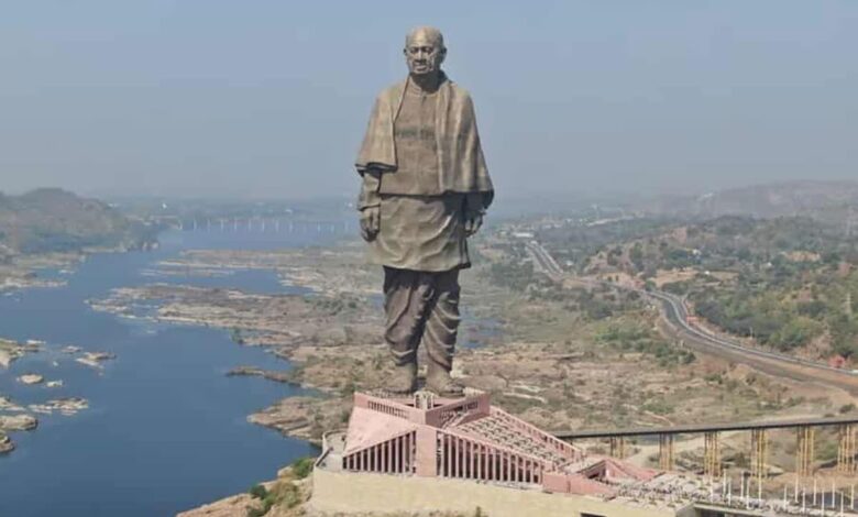 Sculptor Ram Sutar, who designed the Statue of Unity, will receive Maharashtra Bhushan