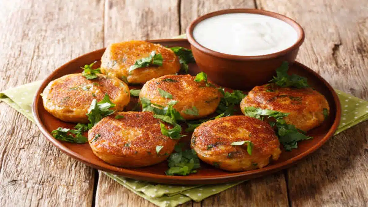 Crispy and Delicious Aloo Tikki