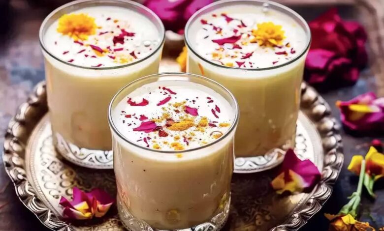 Thandai Recipe: Make delicious desi thandai easily at home on Holi