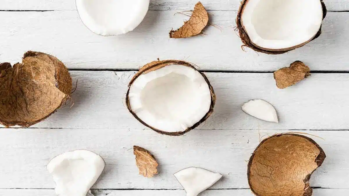 Amazing Health Benefits of Eating Coconut