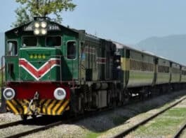 Pakistan: Baloch terrorists hijacked Jaffar Express train, killed 6 soldiers, took more than 100 hostages