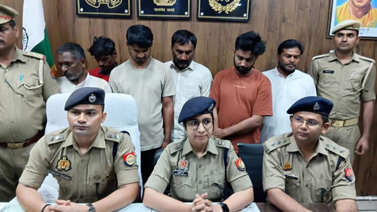 Sambhal में हत्या कांड का खुलासा, 6 अभियुक्त गिरफ्तार