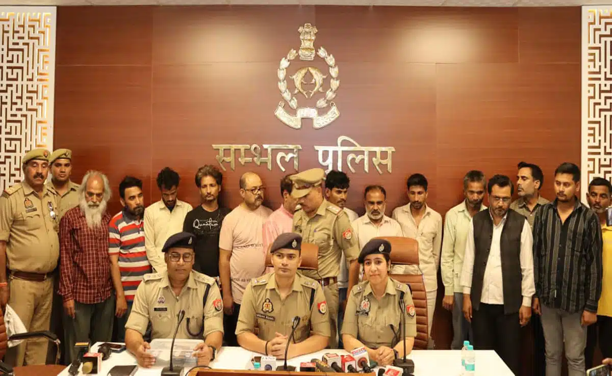 Gang involved in cheating in the name of Tantra-Mantra and rain of money arrested in Sambhal