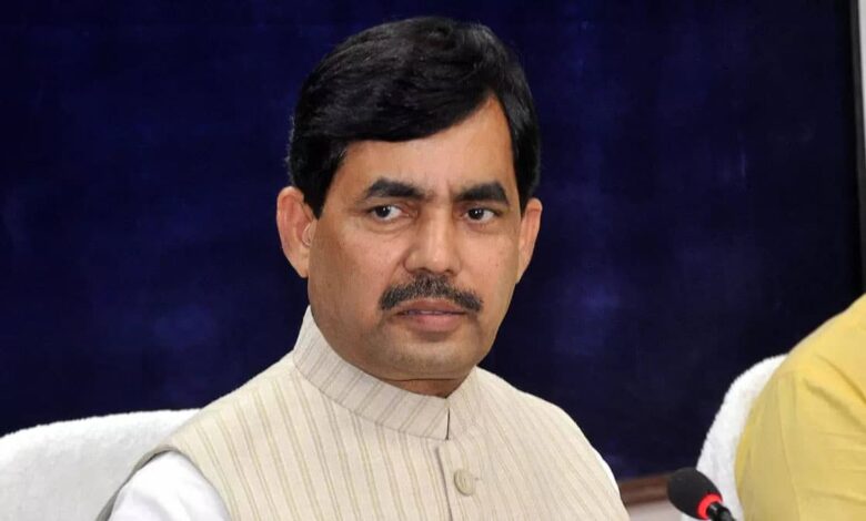 Shahnawaz Hussain's allegation: "Tej Pratap reminded us of jungle raj by making the police dance"