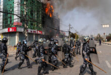 Nepal: Curfew lifted after violent clashes between monarchy supporters, more than 100 people arrested